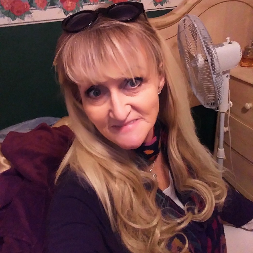 Meet your Posher, Joann